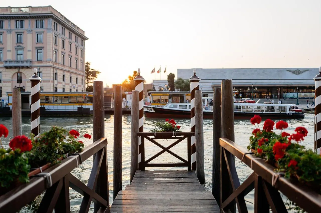 Hotel Carlton On The Grand Canal Venetië